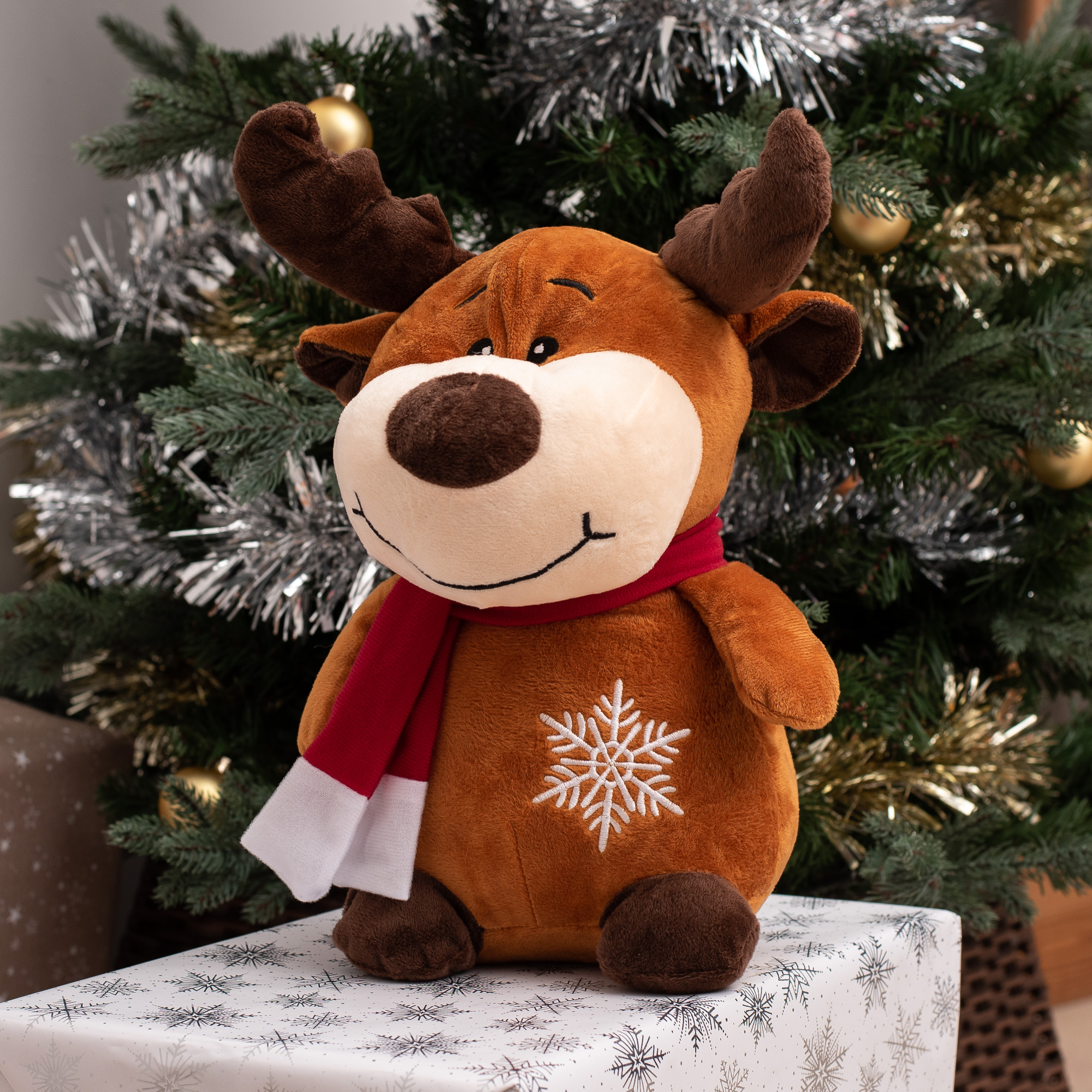 Cuddly Christmas Reindeer